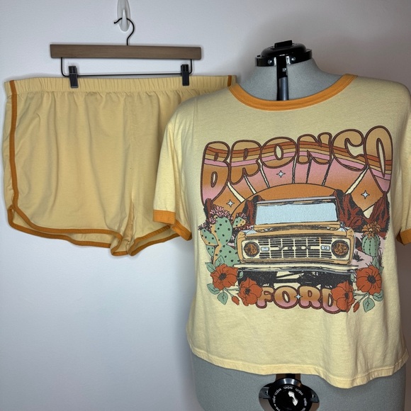 Ford Bronco Pajama Sleep Set - Picture 2 of 8